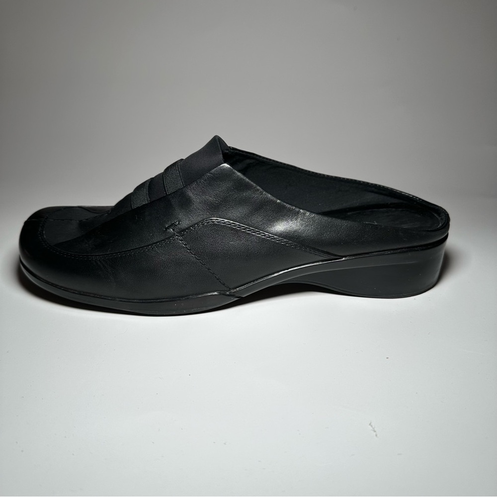 Nine West Women’s Renny Black Leather Slip On Mules Shoes. Size 9… - Picture 4 of 8